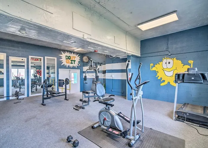 Beachside Corpus Christi Condo With Amenities!