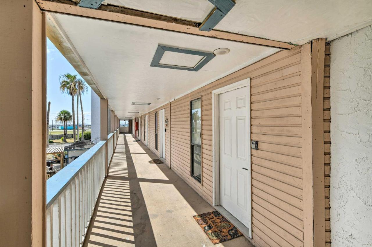 Appartement Beachside With Amenities! *